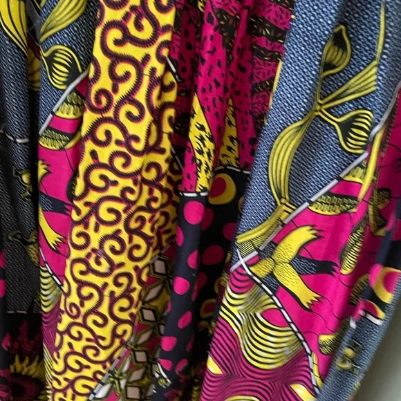 Dress/African - Picture 5 of 16